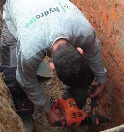 2-implantation-dune-barriere-dinjection-en-pied-de-mur 2-implantation-dune-barriere-dinjection-en-pied-de-mur