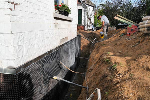 4-placement-dune-membrane-alveolee-surmontee-dun-solin